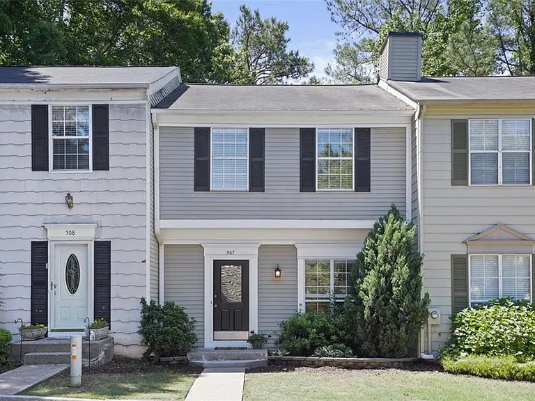 507 Wedgewood Way — Photo 1