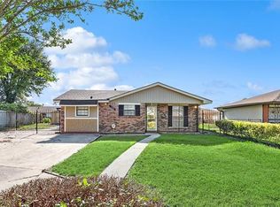 135 Prairieview Ct, Westwego, LA 70094