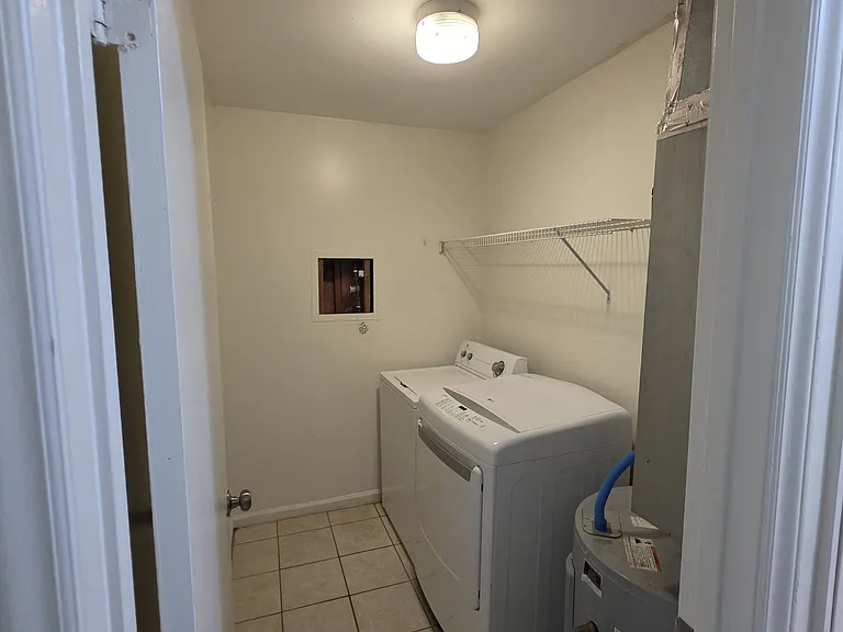 9531 University Terrace Dr #B — Photo 6