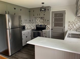 94 Redwood Rd #3, Portsmouth, RI 02871