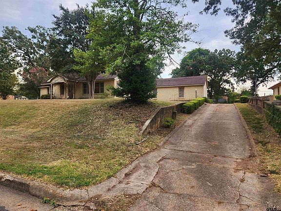 3rd image of 2002 Belvedere Blvd