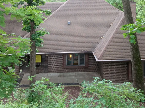 111 Zwart Rd, Des Moines, IA 50312