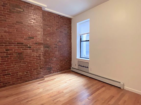 4th image of 1744 2nd Ave APT 4R