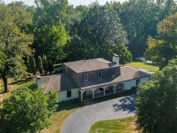 16 Salem Estates Dr, Saint Louis, MO 63124