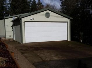 750 SE 2nd St, Toledo, OR 97391