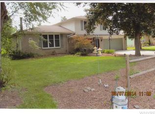 6597 Michael Rd, Orchard Park, NY 14127