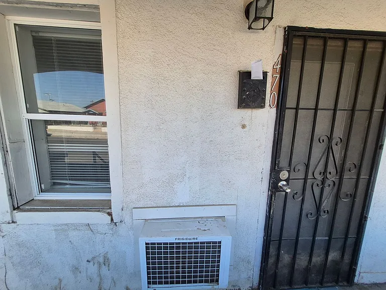 2nd Ave Apartments — Photo 9