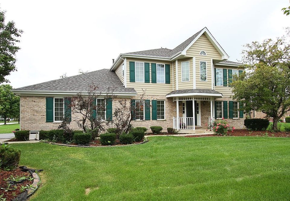1st image of 2922 Carmel Dr