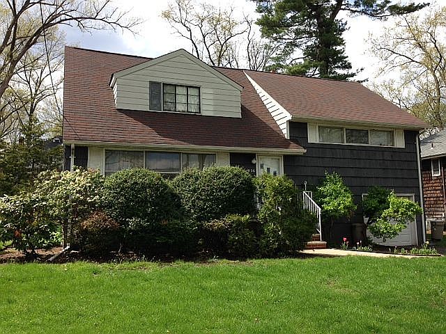 1st image of 936 Country Club Dr