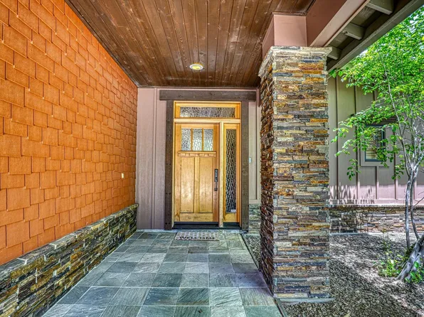 11855 Hope Ct Unit B, Truckee, CA 96161