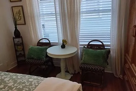 Queen Bedroom
