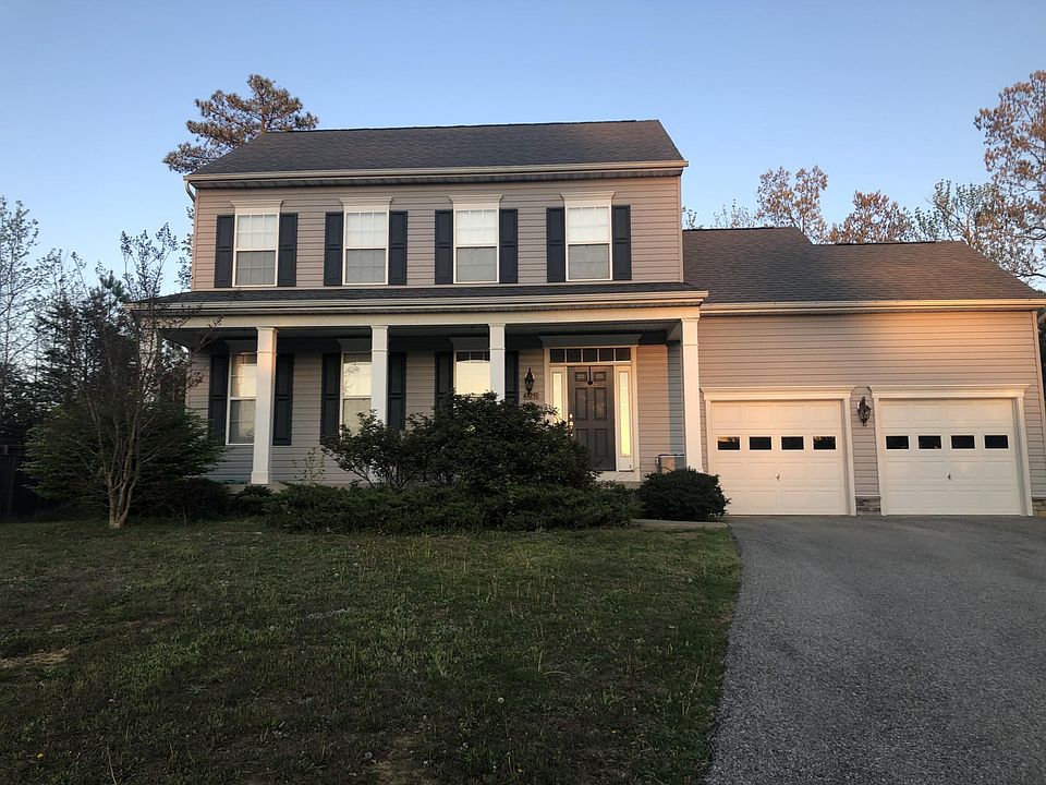 Front of House w/ Two Car Garage
