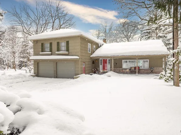 1 Apple Pine Vis, Baldwinsville, NY 13027