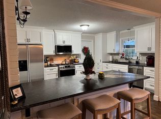 38 Horseshoe Bend Rd, Leoma, TN 38468
