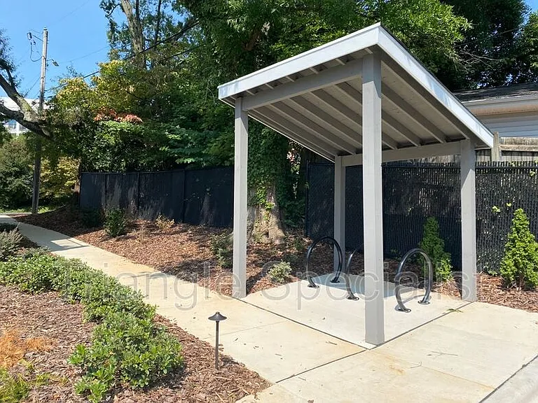 2018 Smallwood Dr #A — Photo 25
