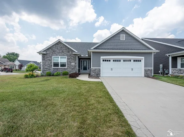 6683 Mid Summer Dr, Lambertville, MI 48144