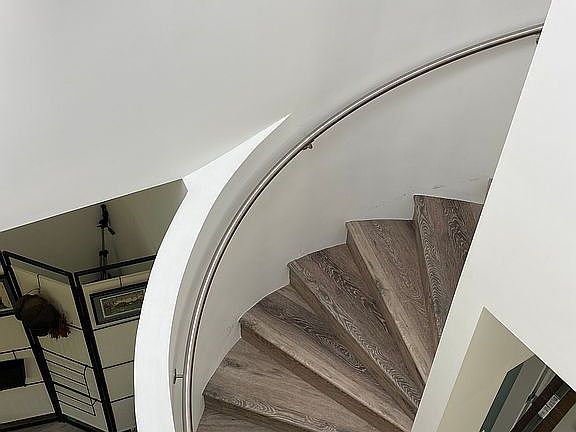 staircase to master bedroom