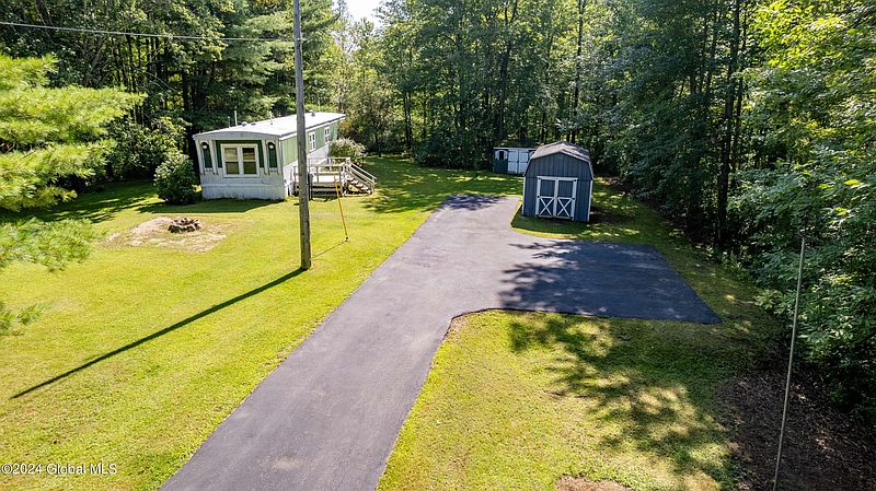 2nd image of 165 Hoesville Road