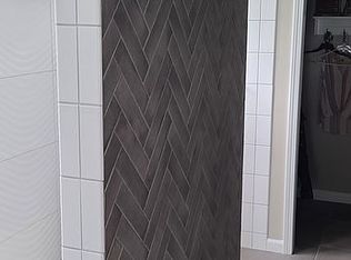 649 N Decant Rd, Oregon, OH 43616