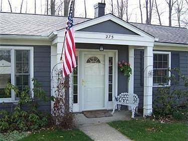 2nd image of 275 Parkview Dr