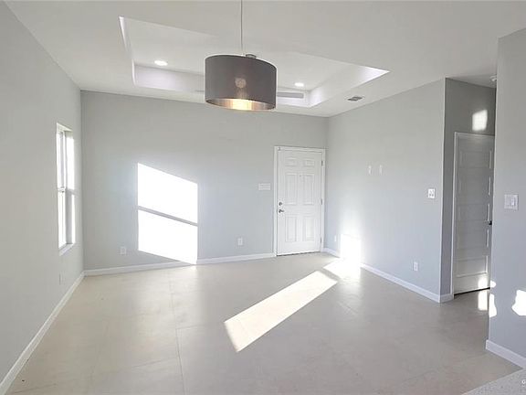 2nd image of 906 N Abbey Ave #1