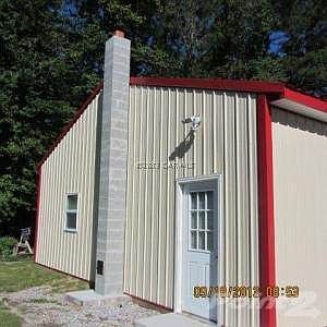 side view of detached garage