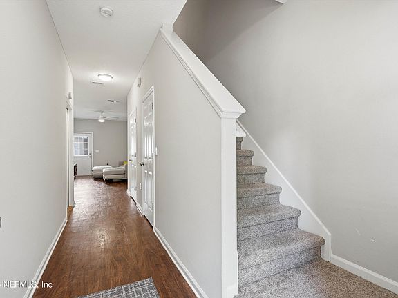 5th image of 1376 MANOTAK Avenue