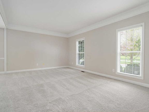 5th image of 5081 Heath Gate Dr