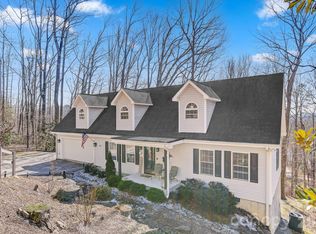 92 Willow Bnd, Hendersonville, NC 28792