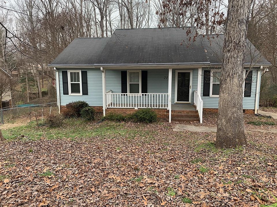 1st image of 211 Pinonwood Dr