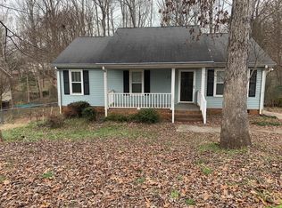 211 Pinonwood Dr, Simpsonville, SC 29680