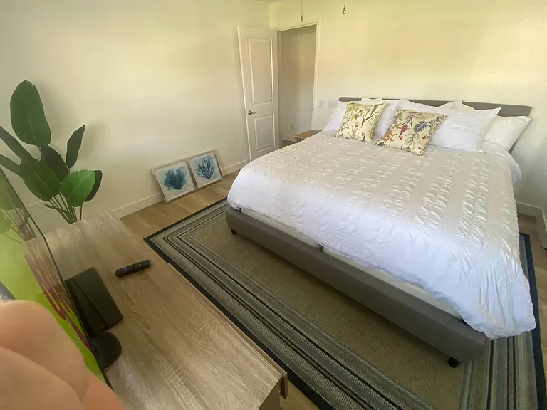 302 Avenida Del Mar #B — Photo 12