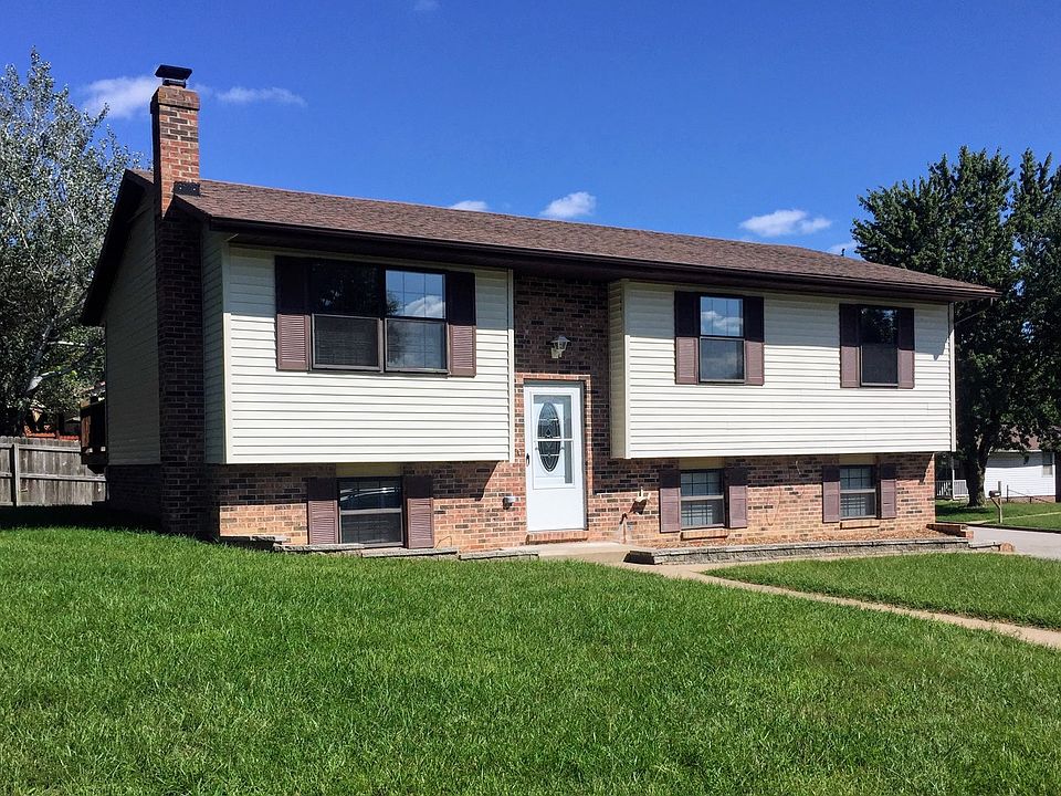 1st image of 5542 Bradley Dr