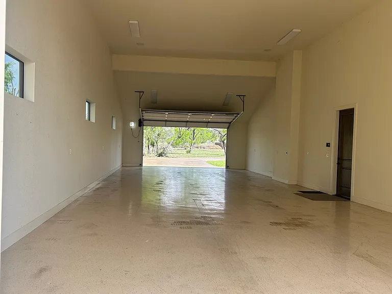 2924 Candace Cir — Photo 16