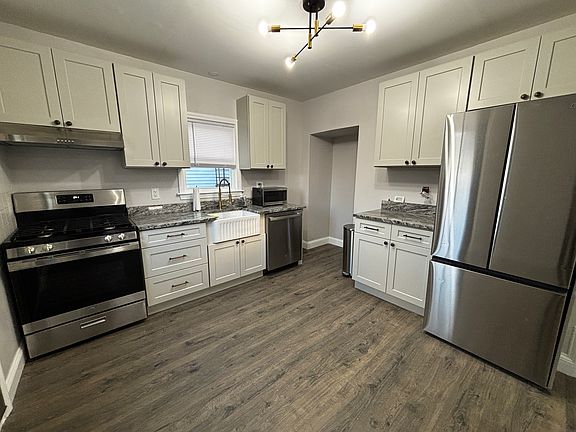 2nd image of 546 Nantasket Ave #4
