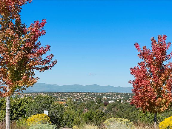 4th image of 854 Camino Haciendas
