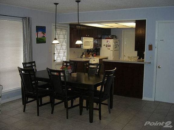 Dining/Kitchen