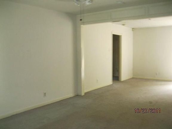 2nd image of 2613 Hardy Pl