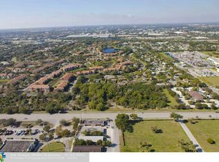 531 SW 3rd Ave, Deerfield Beach, FL 33441
