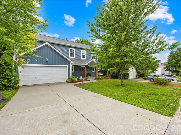 3rd image of 953 Rocky Meadows Ln