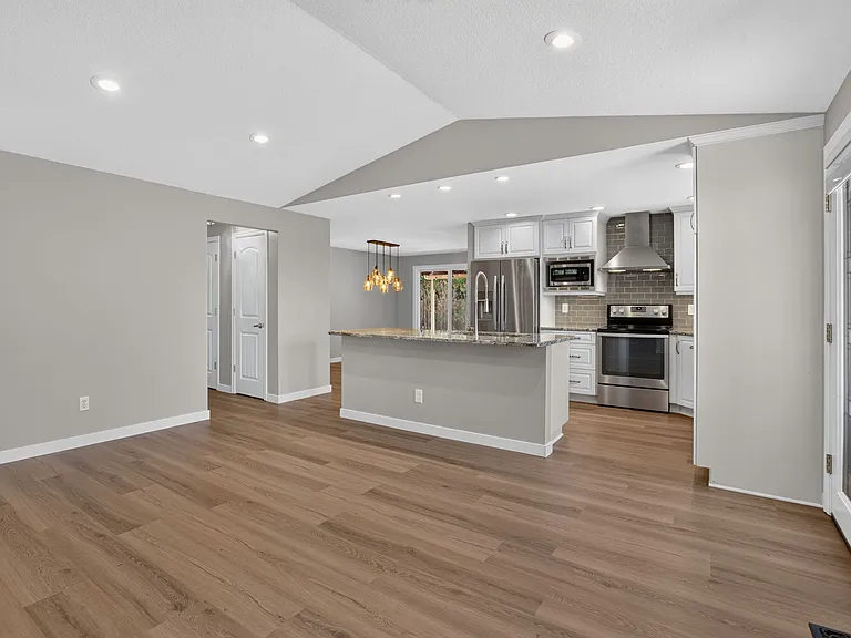 15863 SW Baler Way — Photo 6