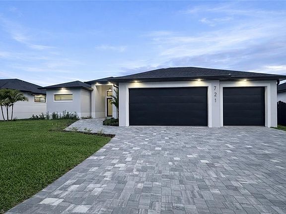 4th image of 721 NW 37th AVE