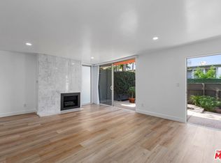 122 Buccaneer St #1, Marina Del Rey, CA 90292