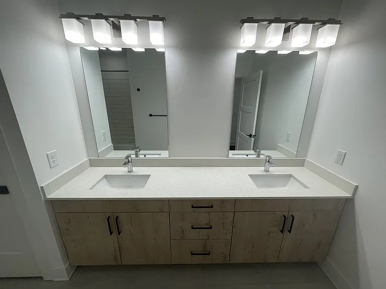 The Argos Apartments on The Beltline — Photo 165