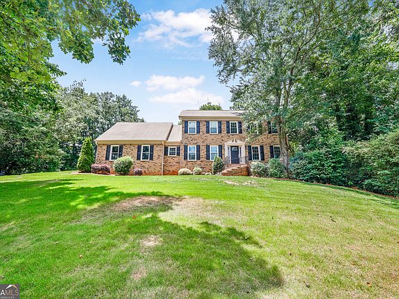 2nd image of 1845 York Ct