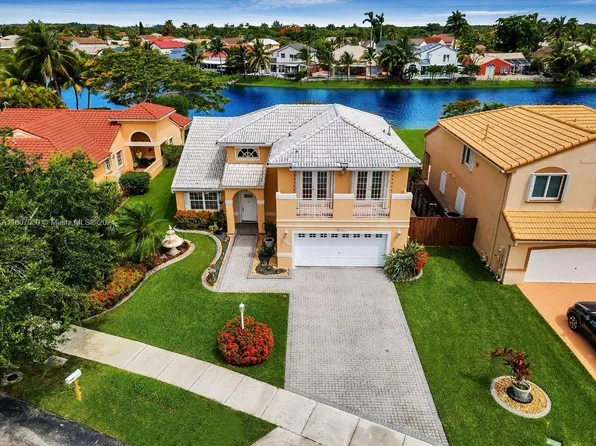 15937 SW 85th St, Miami, FL 33193