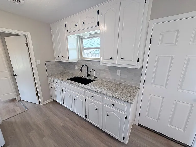 4716 Bowie Dr — Photo 11