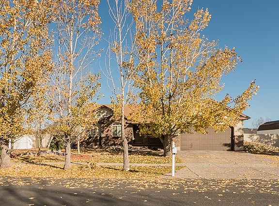 2nd image of 733 Barn Wood Dr