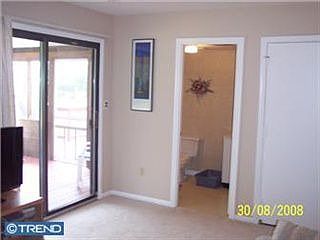 4th image of 21 Whitson Dr