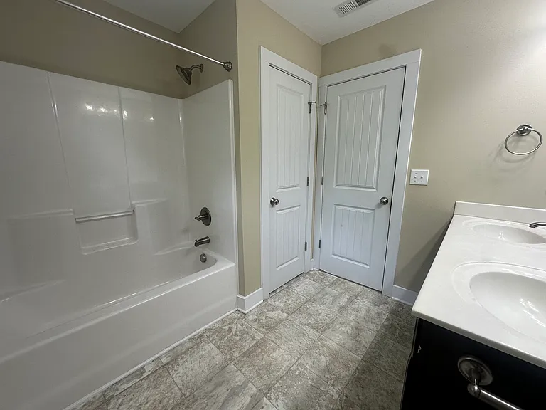 71 Wood Green Dr — Photo 24
